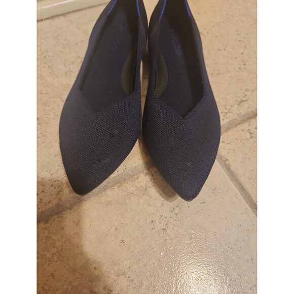 Rothy's "The Point" Flats in Deep Navy Blue w/ Camo Soles Size 10.5 - Picture 3 of 11